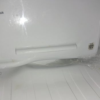 Samsung Buzdolabında Aşırı Buzlanma Ve Plastik Parça Bozulması