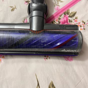 Dyson V10 Süpürgemde Başlık Parçası Kırıldı Ve Sürekli Duruyor