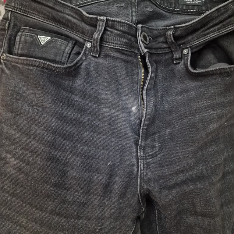 Fermuar Yanı Kusurlu Pantolon İçin İade Reddi