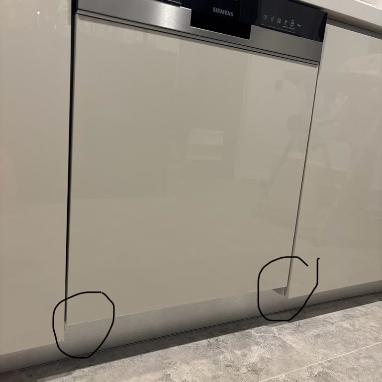 Siemens Yarı Ankastre Bulaşık Makinesi Kapak Uyumsuzluğu Ve Estetik Sorunları