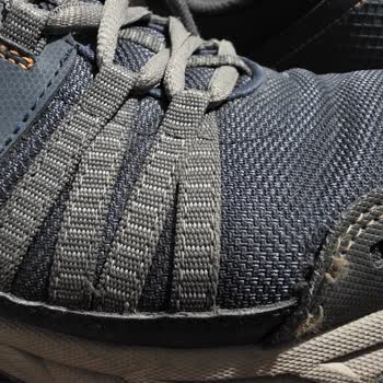 Skechers Ayakkabılarda Dikiş Ve Ön Kısım Sorunları İçin Değişim Talebi