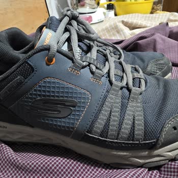 Skechers Ayakkabılarda Dikiş Ve Ön Kısım Sorunları İçin Değişim Talebi