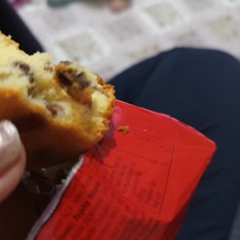 Eti Topkek'te Yabancı Madde Ve Sağlık Endişesi