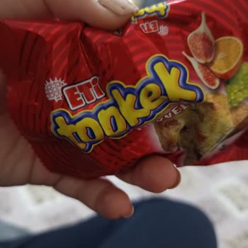 Eti Topkek'te Yabancı Madde Ve Sağlık Endişesi