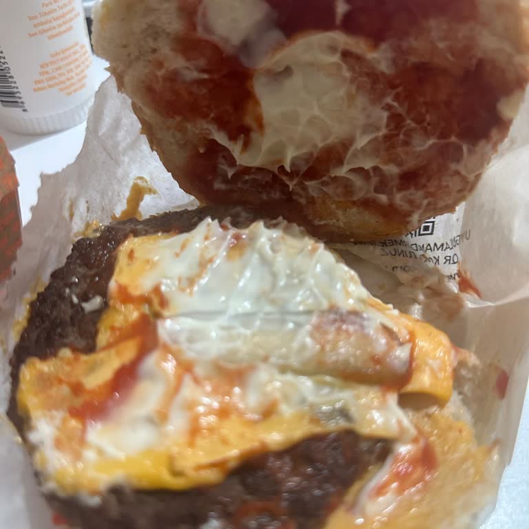 Sossuz Burger Talebim Yanlışlıkla Soslu Gönderildi Ve İade Reddedildi