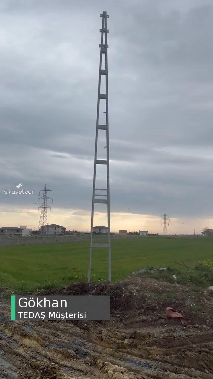 TEDAŞ Binamıza Sürterek Yangına Sebebiyet Verecek Kablonun Ve Direkler... videonun kapak resmi