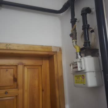 Kablo Karmaşası Ve Güvenlik Sorunu: Türk Telekom'dan Çözüm Bekleniyor