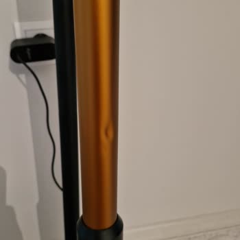 Dyson V16 Submarine Başlığı Kapsız Ve Borusu Hasarlı Şekilde Geri Döndü