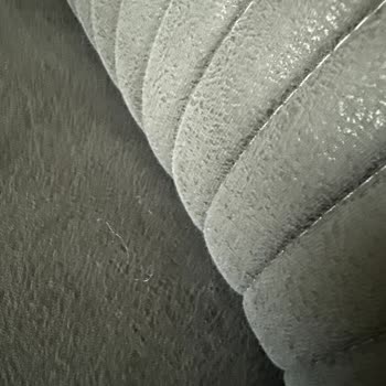 Kumaş Değişimi Talebi: Koltuğun Renk Solması Ve Tüy Çıkması