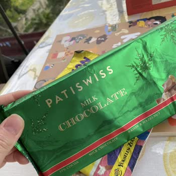 Patıswıss Çikolatası İçinde Üzüm Çöpü Bulundu: Gıda Güvenliği Ve Kalite Endişesi