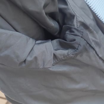 Mavi Montun Kol Dikişlerinden Su Sızması Ve Kalite Şikayeti