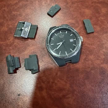 Adidas Saat Kayışının Kalitesiz Malzemesi Nedeniyle Parçalanması Ve Ücretsiz Değişim Talebim