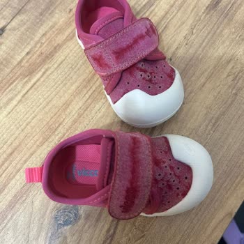 Hepsiburada'da Alınan Bebek Ayakkabısının Yıkama Sonrası Boya Akarak Kullanılamaz Hale Gelmesi