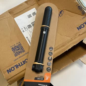 Decathlon’da Bisiklet Pompası İçin Özensiz Ambalaj