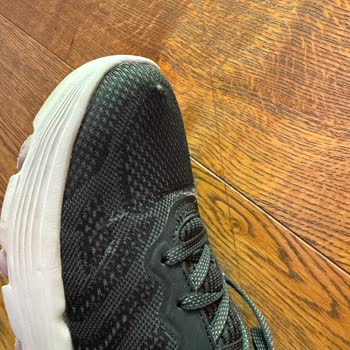 Skechers Ayakkabımda Erken Deformasyon Ve Şirketin Yetersiz Açıklaması