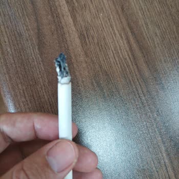 Parliament Night Blue Sigara’da Odun Benzeri Yabancı Madde Tespit Edildi