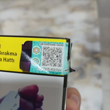 Parliament Night Blue Sigara’da Odun Benzeri Yabancı Madde Tespit Edildi