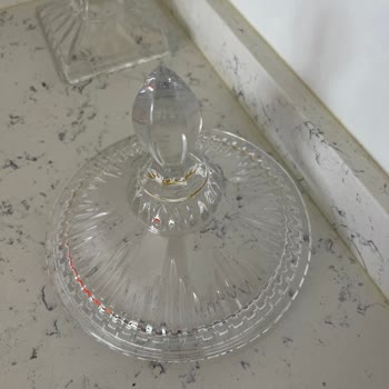 Madame Coco Su Sebili Kapağı Ve Musluğundaki Kırıklar İçin Yardım Talebi