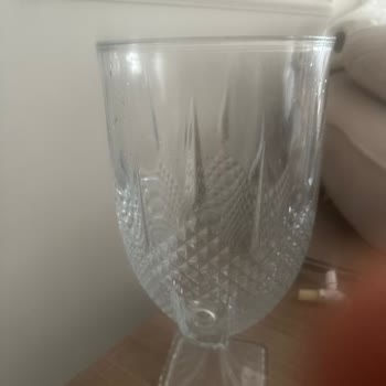 Madame Coco Su Sebili Kapağı Ve Musluğundaki Kırıklar İçin Yardım Talebi