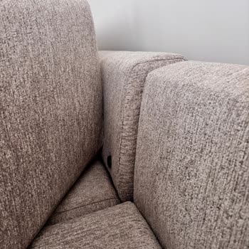 Muka Mobilya'da Yanlış Renk, Kalitesiz Koltuk Ve Desteksiz Müşteri Hizmeti