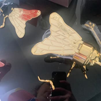 Kırık Arı Balı Kavanozları İçin Tam İade Talebi