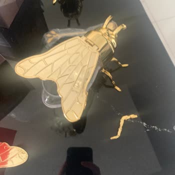 Kırık Arı Balı Kavanozları İçin Tam İade Talebi