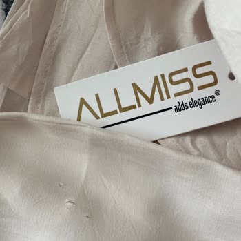 Yırtık Pantolon İçin İade Talebi Ve İlgisizlik Şikayeti