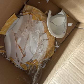 Kocaeli Gölcük Berat Nakliyat’ta Mutfak Eşyalarımızın Kırılması Ve Askıların Kaybolması