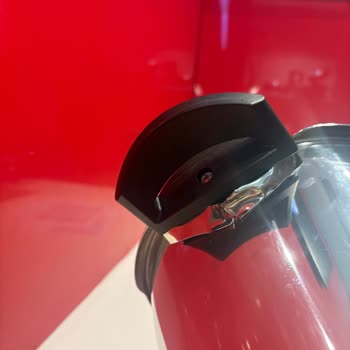 Servis Tarafından Yanlış Montaj Ve Başka Müşterinin Sorunlu Alt Tenceresi Gönderilmesi