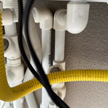 Yanlış Bağlantı Nedeniyle Sıcak Su Yok, Üçay Mühendislik Sorunu Çözmüyor