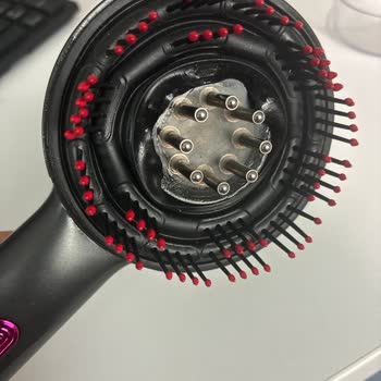 Çalışmayan Masaj Fırçası Kirli Ve Bozuk Gönderildi Tam İade Talebi