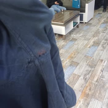 Mavi Gömlekte Koltuk Altı Yırtılmaları: Üretim Hatası İddiası Ve Değişim Talebi