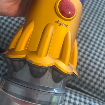 Dyson V12 Süpürgede Kısa Sürede Soyulma, Garanti Kapsamında Değişim Talebi