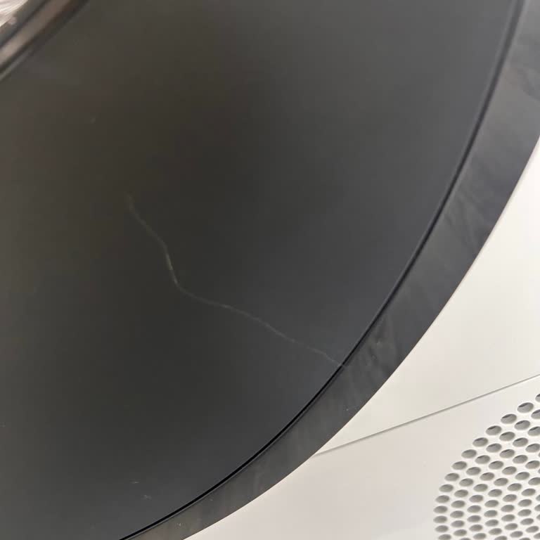 Bosch Kurutma Makinesi Çizik Kapak İçin Ücretsiz Değişim İsteği Reddedildi