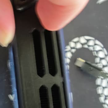 Hasarlı Cihazı Ve Yanlış İşletim Sistemiyle Geri Aldım