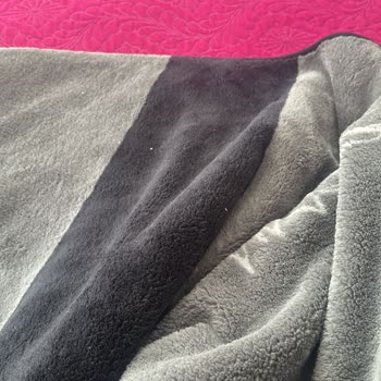 Yıkamaya Sonra Tüy Dökülen Battaniyeler Ve Cevapsız İletişim