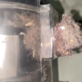 Arçelik Ayıplı Süpürge, Hazne Girişi Çok Dar Çöp Orada Birikiyor