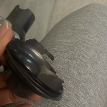 Dyson V8 Süpürge İnce Parçasının Kırılması Ve Ücretsiz Değişim Reddi