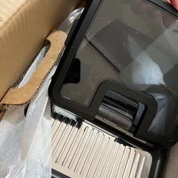 Trendyol’da Kırık Ve Ambalajsız Kahve Makinesi Teslimatı, İade Reddi