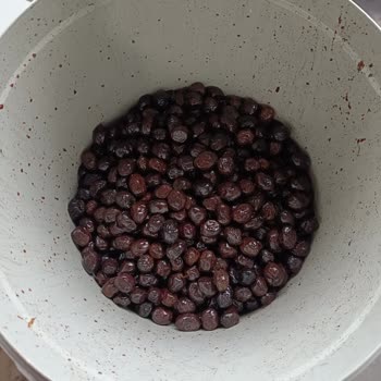 Jumbo Boy Zeytin Siparişinde Küflenmiş Ve Kalitesiz Ürün Gönderildi, Ücret İadesi Talep Ediliyor