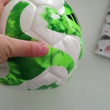 Kusurlu Adidas Futbol Topu Ve Amazon’un Çözüm Sunmaması