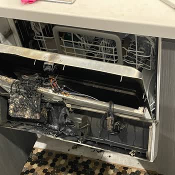 Electrolux Bulaşık Makinem Yangın Çıktı, Servis Suçlayarak Yardım Reddetti