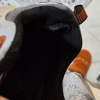 Garanti Kapsamındaki Skechers Ayakkabımda Yırtılma Ve Koku, Kullanıcı Hatası İddiası