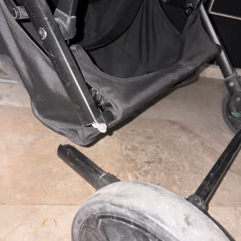 Kraft Lima Travel Bebek Arabasının Kırılan Tekerleği Ve Garantisiz Destek Şikayeti