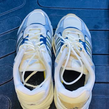 Boyner'den Aldığım Ayakkabının Tek Çifti Renk Değişimi Yaşadı, Değişim Veya İade İstiyorum