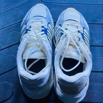 Boyner'den Aldığım Ayakkabının Tek Çifti Renk Değişimi Yaşadı, Değişim Veya İade İstiyorum