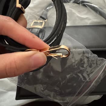 Lilipar Boutique İki Gündür Defalarca Yazmama Rağmen Hiçbir Yanıt Alamıyorum