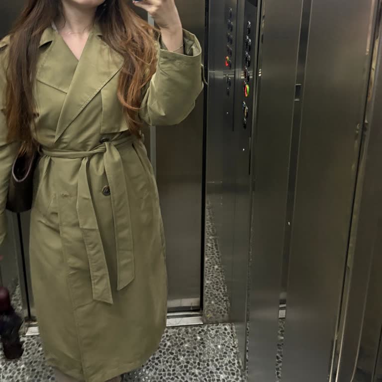 Kısa Sürede Kırışan Ve Deforme Olan Trençkot İçin Tam İade Talebi