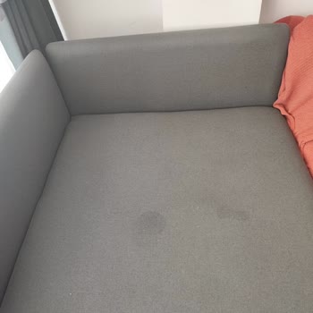 Arızalı Koltuk, Uzun Teslimat Süresi Ve Ücretli Asansör Talebi