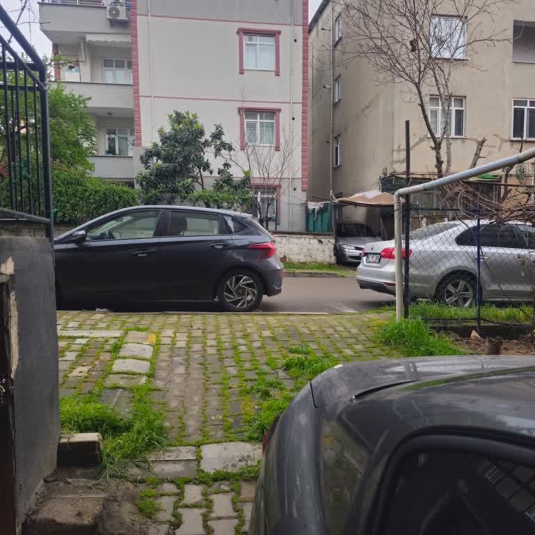 Hatalı Park Edilen Tiktak Araçları Nedeniyle İşe Geç Kalma Ve Çağrı Merkezine Ulaşamama